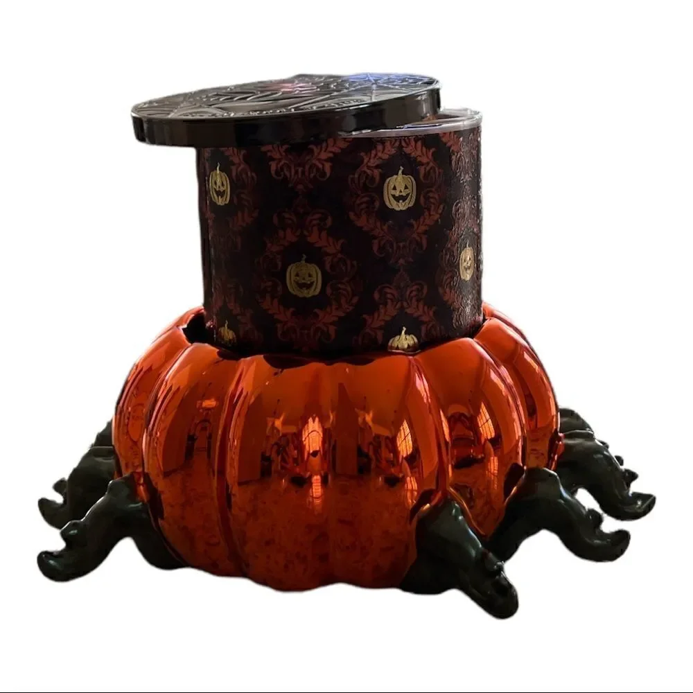 NIB Bath & Body Works Pumpkin Spider Pedestal Candleholder